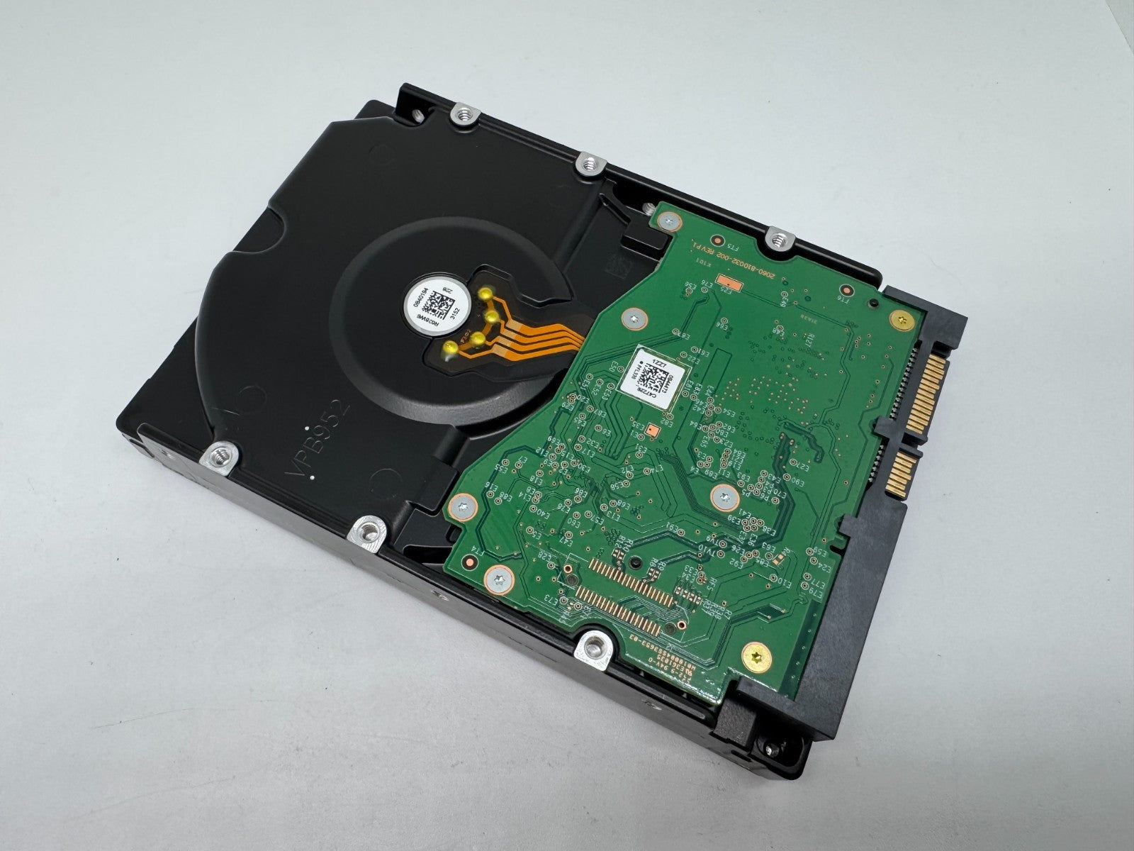 Western Digital 8TB WD80EMZZ intern Festplatte 5640 RPM SATA3 8 TB SATA 3