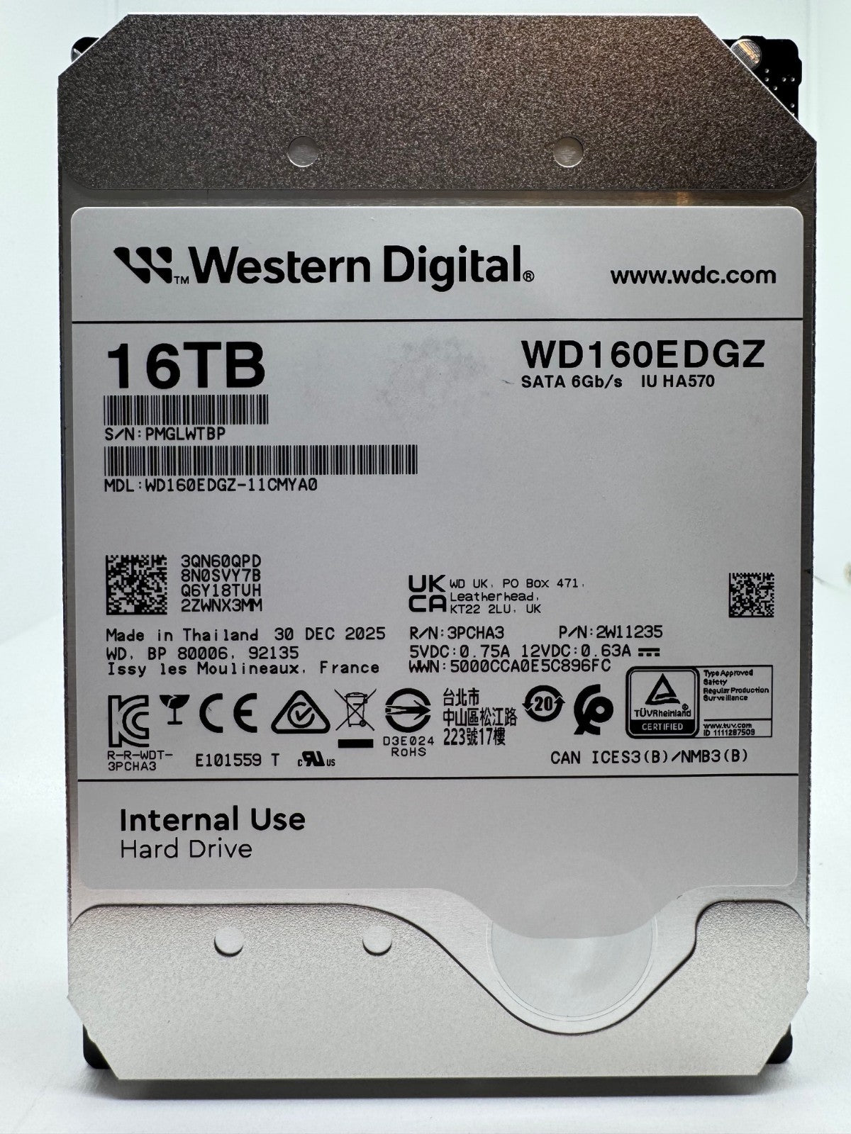 Western Digital WD160EDGZ interne Festplatte 16TB 7200upm SATA3 HDD 3,5 Zoll