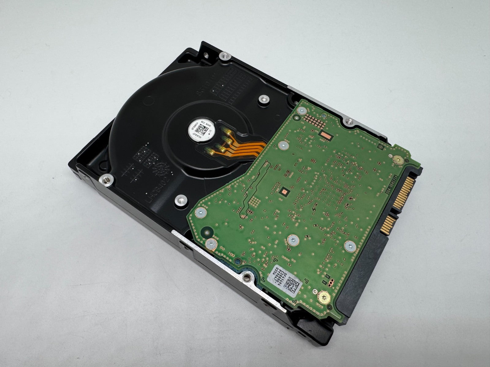 Western Digital WD120EDAZ interne Festplatte 16TB 7200upm SATA3 HDD 3,5 Zoll 48B