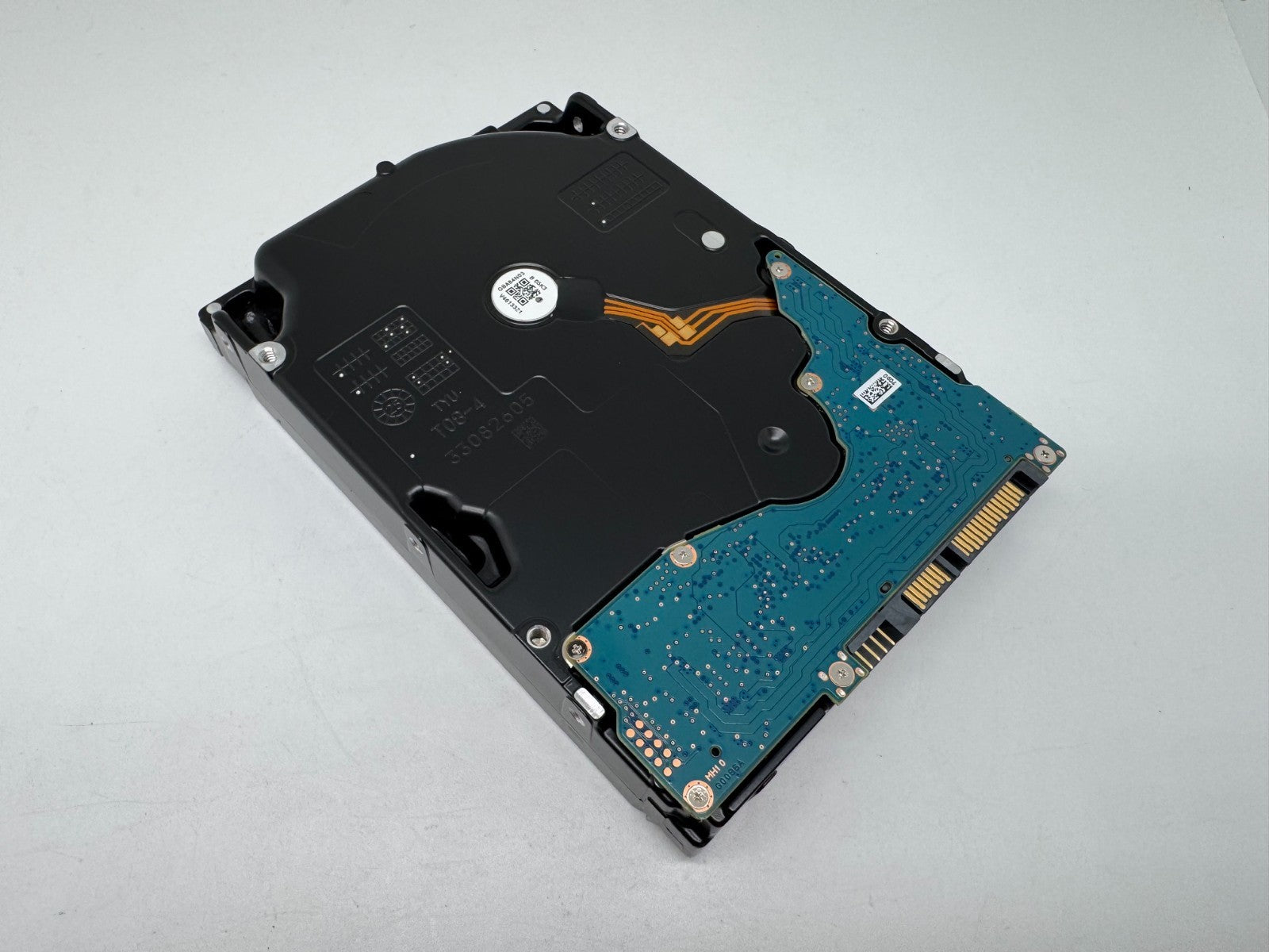 Toshiba MG11ACA18TE Festplatte 18TB intern 3.5" SATA3 7200rpm 24/7 NAS-geeignet