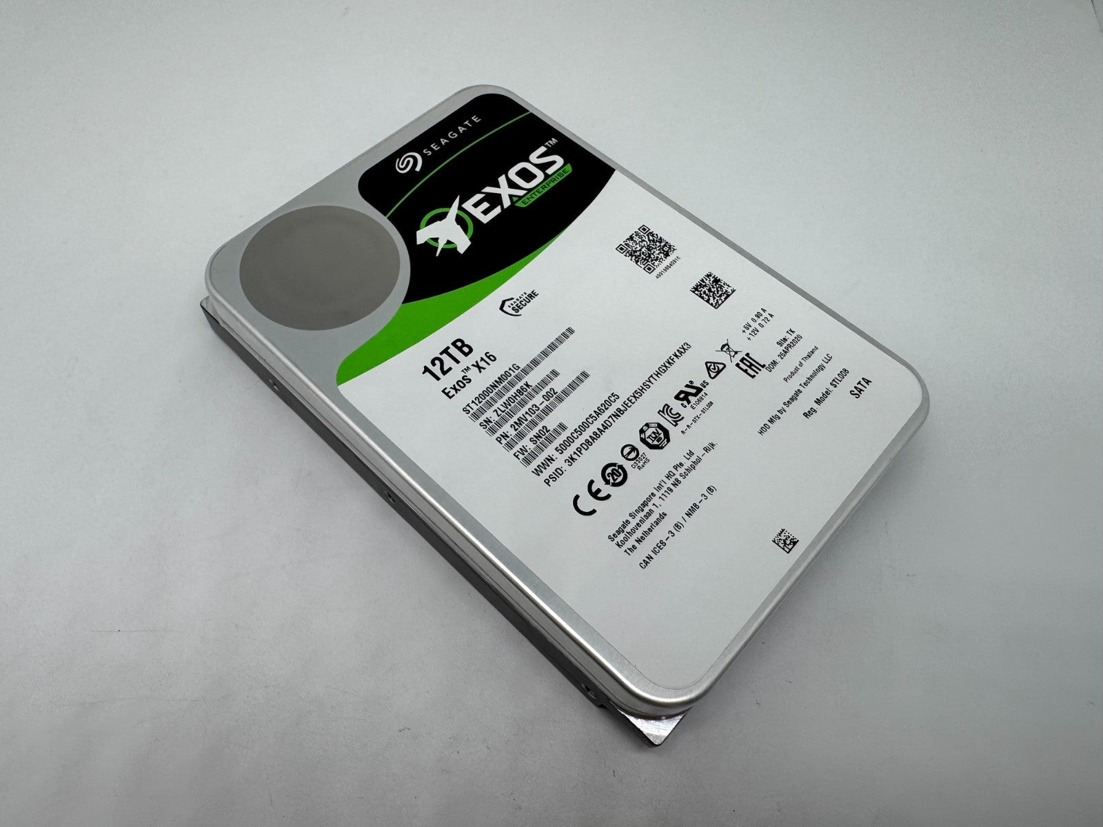 Seagate Exos X16 12TB interne Festplatte ST12000NM001G 3,5 Zoll SATA3 -86K