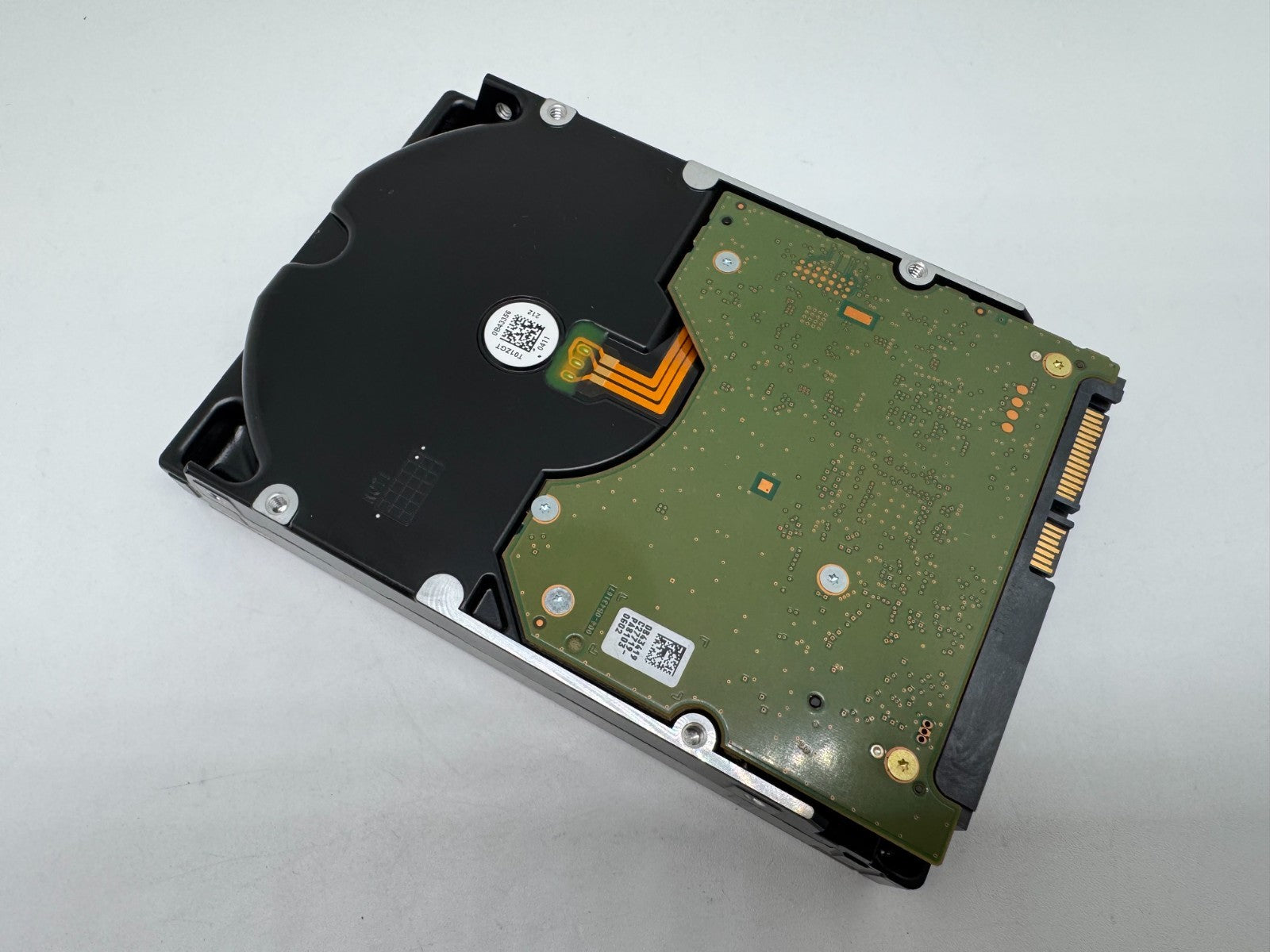 Western Digital WD RED Plus WD101EBFX 10TB interne Festplatte 7200 RPM SATA3