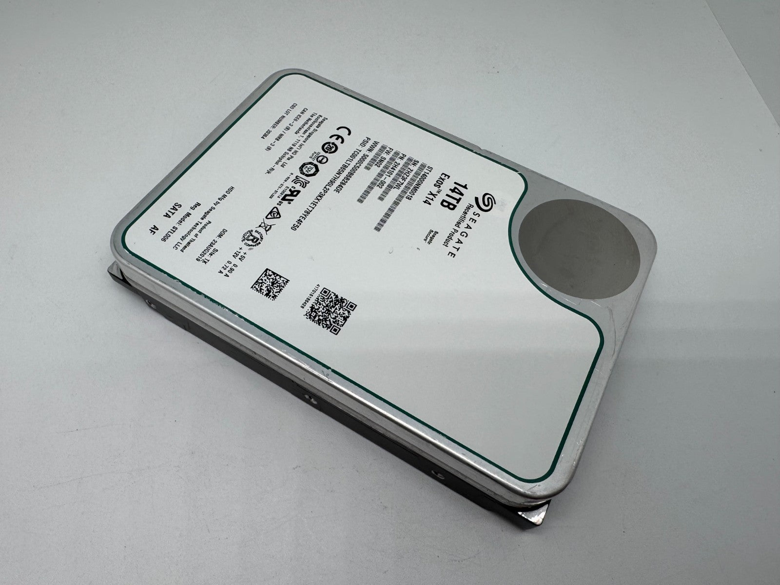 Seagate Exos X14 14TB interne Festplatte ST14000NM0018 3,5 Zoll SATA3
