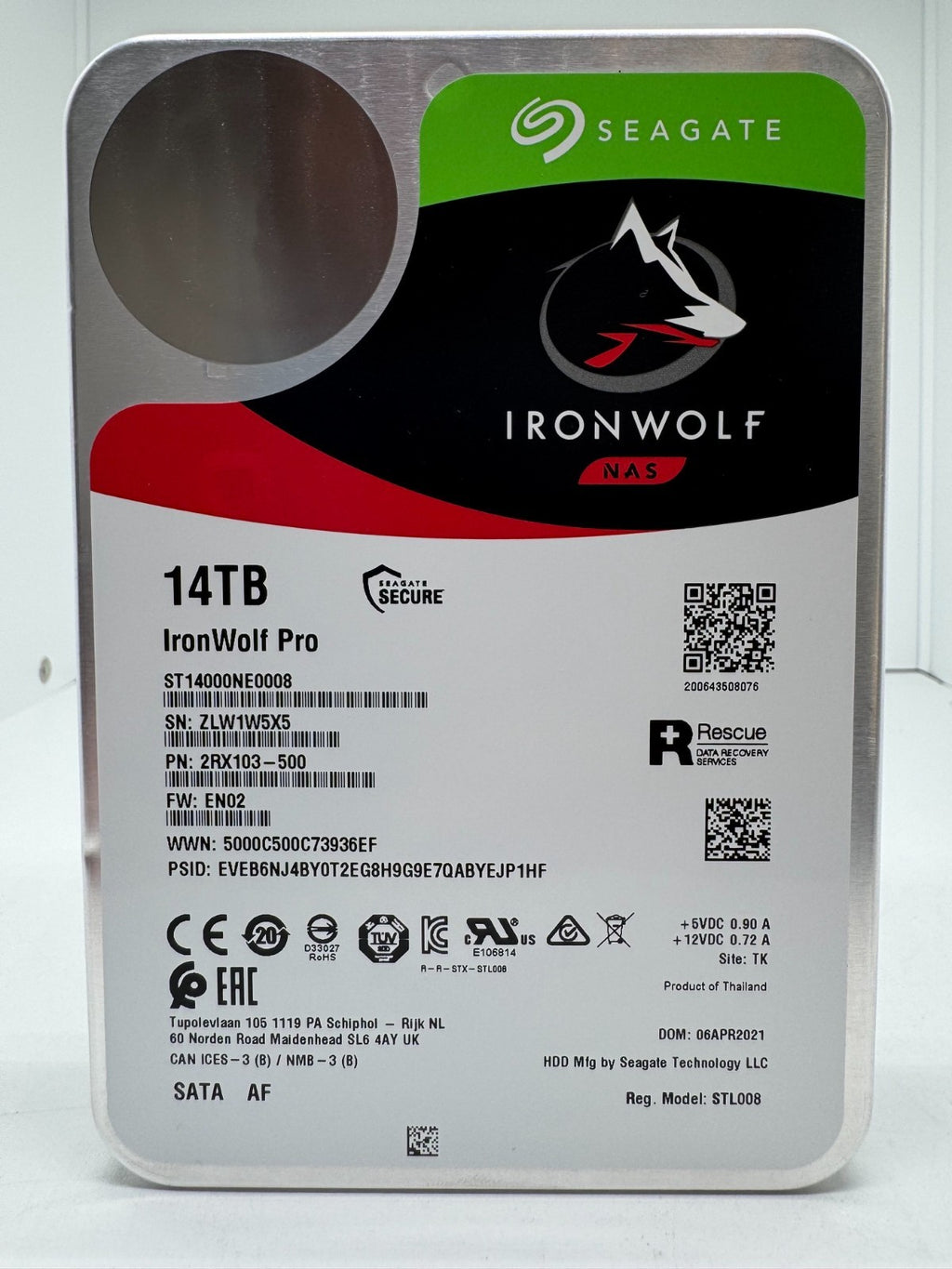 Seagate IronWolf Pro ST14000NE0008 NAS HDD - 14TB 3,5 Zoll SATA3 CMR 14 TB -5X5