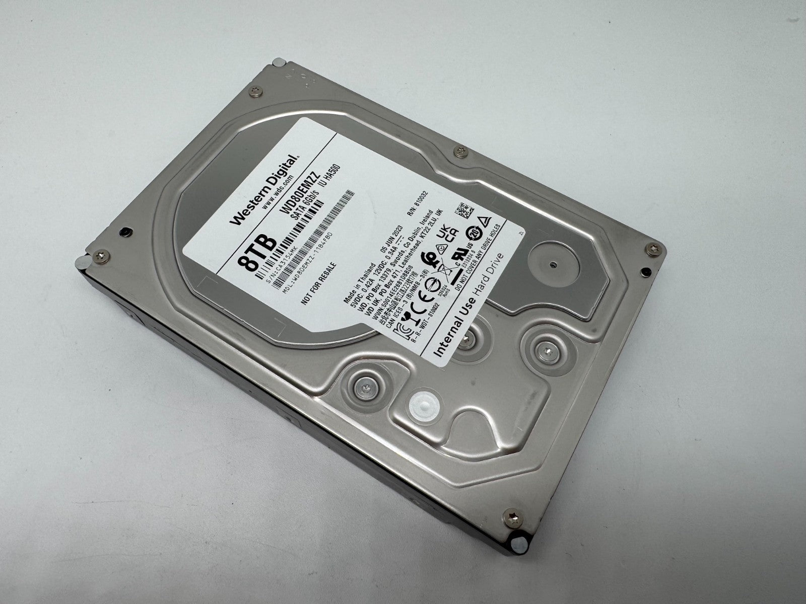 Western Digital 8TB WD80EMZZ intern Festplatte 5640 RPM SATA3 8 TB SATA 3