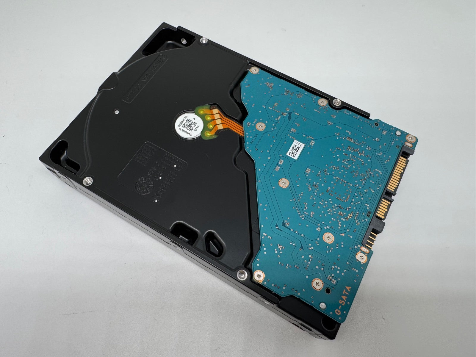 Toshiba HDWN180 N300 Festplatte 8TB intern 3.5" SATA3 7200rpm NAS HDEXT10ZNA51