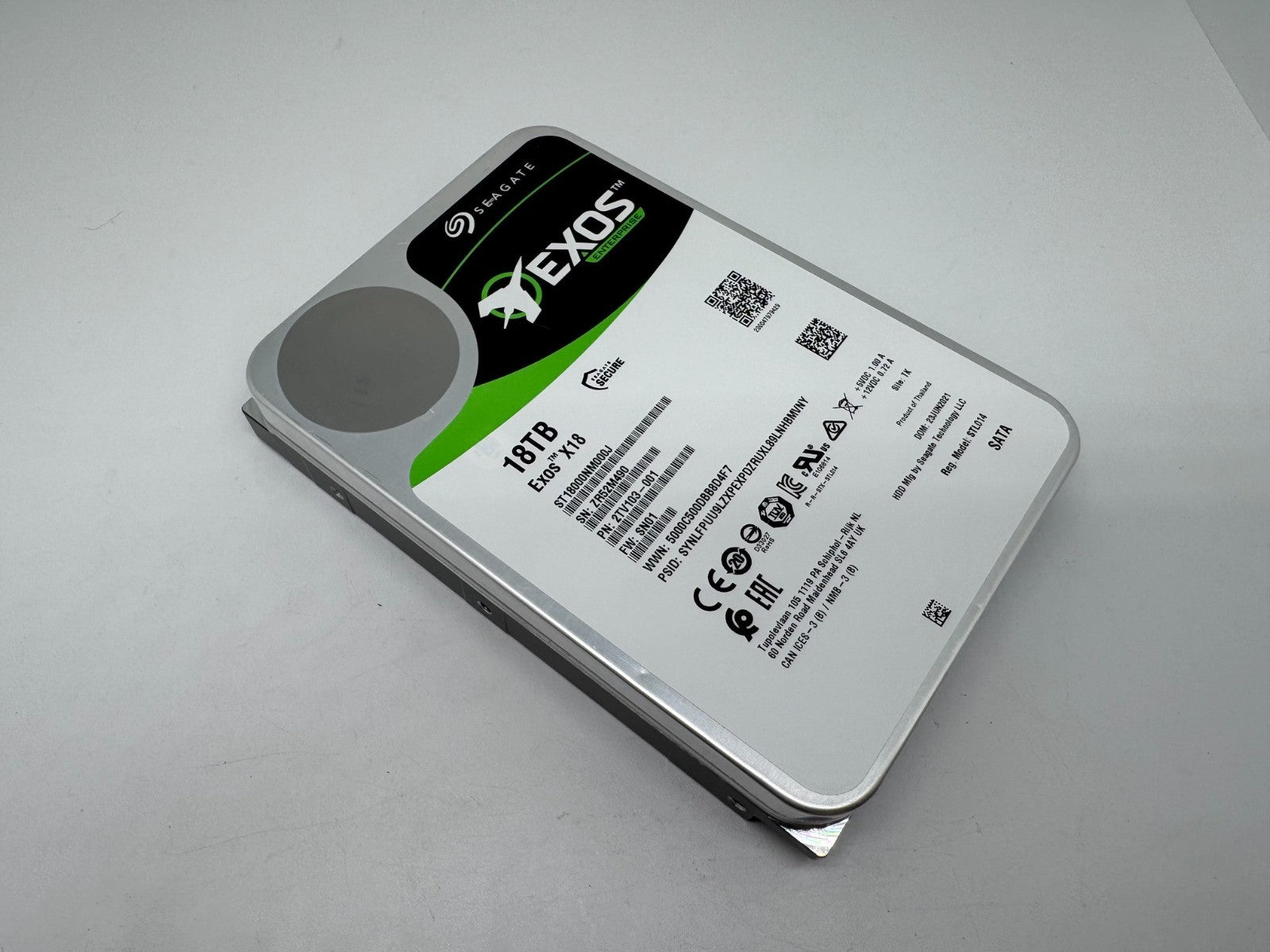 Seagate Exos X18 18TB interne Festplatte ST18000NM000J 3,5 Zoll SATA3 -490