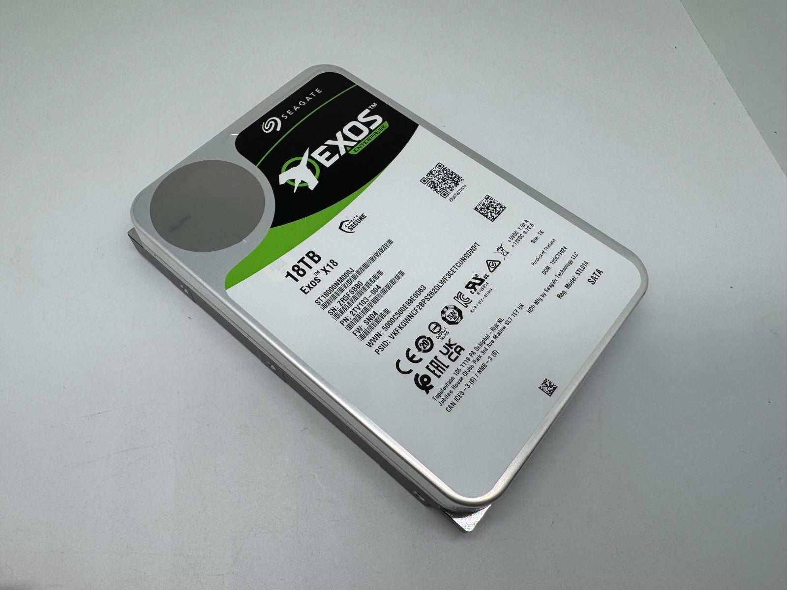 Seagate Exos X18 18TB interne Festplatte ST18000NM000J 3,5 Zoll SATA3 -BB0