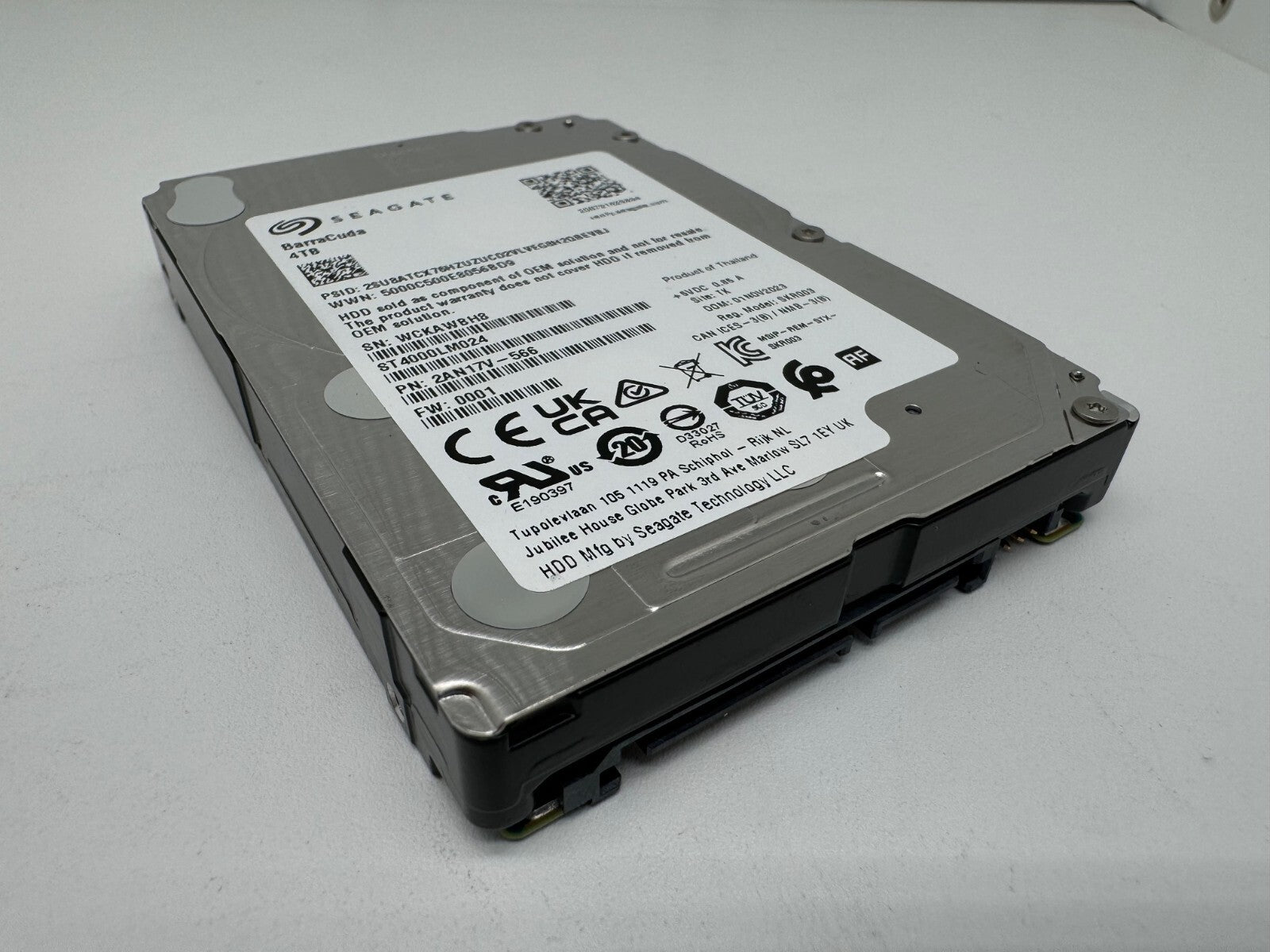 Seagate BarraCuda HDD ST4000LM024 - 4TB - 2,5 Zoll SATA3 Festplatte 15mm Bauhöhe