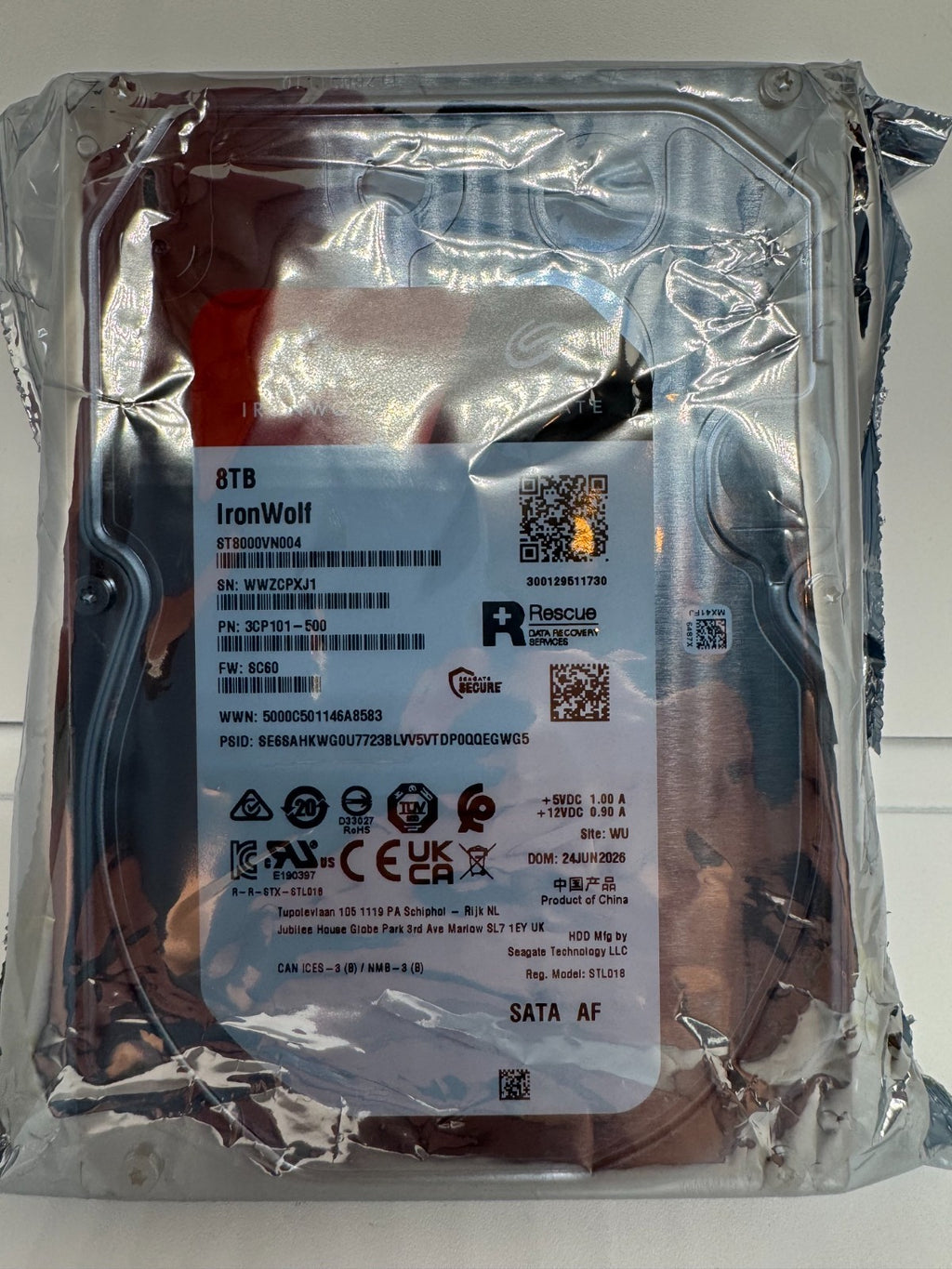 Seagate IronWolf ST8000VN004 NAS HDD - 8TB 3,5 Zoll SATA3 CMR 8 TB