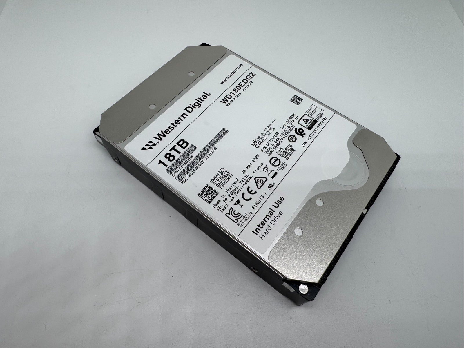Western Digital WD180EDGZ interne Festplatte 18TB 7200upm SATA3 HDD 3,5" -28W
