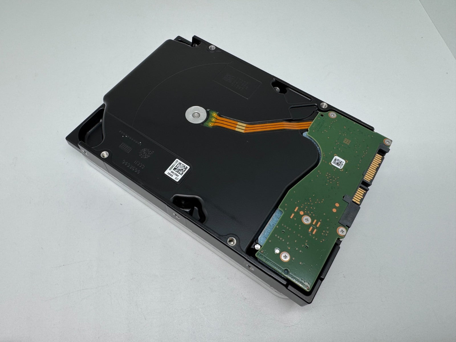 Seagate Exos X18 18TB interne Festplatte ST18000NM000J 3,5 Zoll SATA3 -BB0