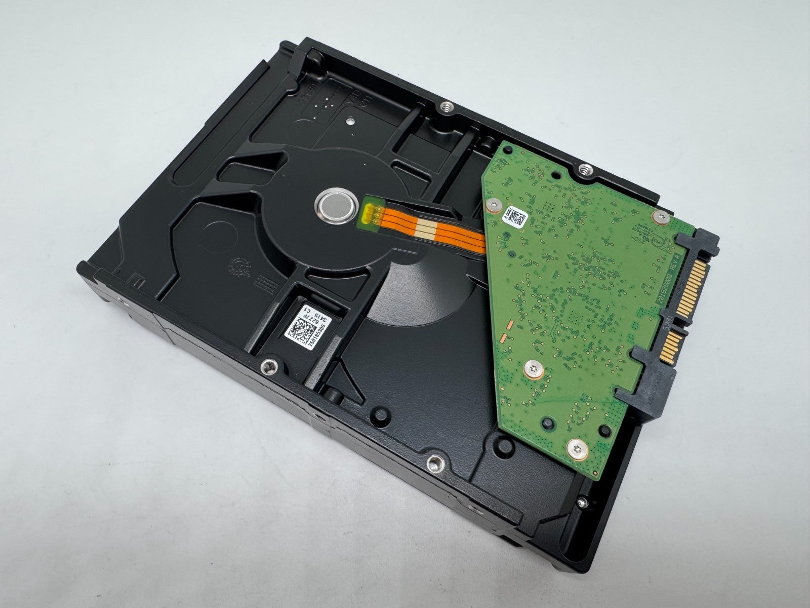 Seagate IronWolf ST8000VN002 NAS HDD - 8TB 3,5 Zoll SATA3 CMR 8 TB