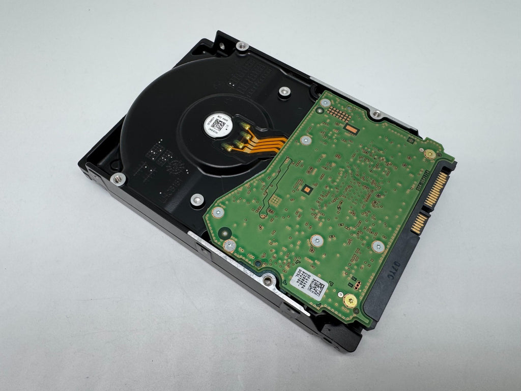 Western Digital WD RED Plus WD120EFBX 12TB interne Festplatte 7200 RPM SATA3