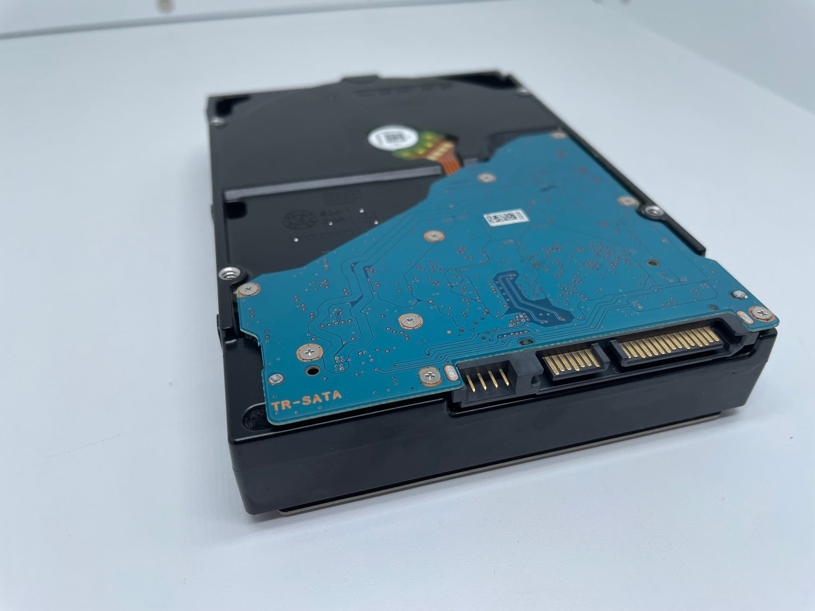 Toshiba MG04ACA600E Festplatte 6TB intern 3.5" SATA3 7200rpm 24/7 NAS-geeignet