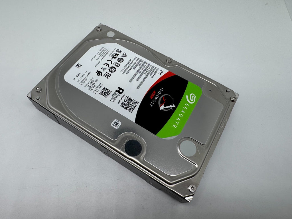 Seagate IronWolf Pro ST8000NE001 NAS HDD - 8TB 3,5 Zoll SATA3 CMR 8 TB
