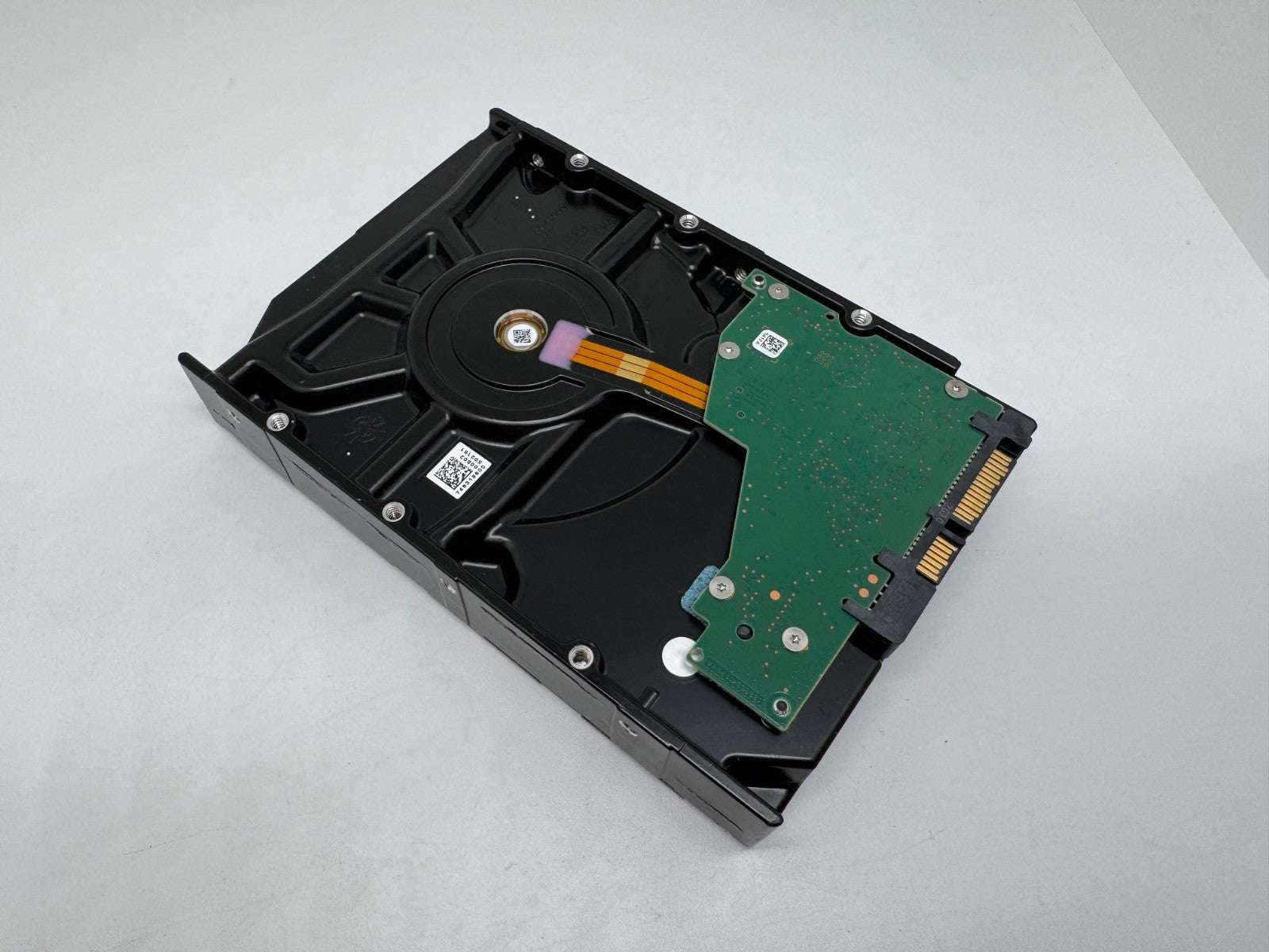 Seagate IronWolf Pro ST8000NE001 NAS HDD - 8TB 3,5 Zoll CMR SATA3 - 8 TB -5WK