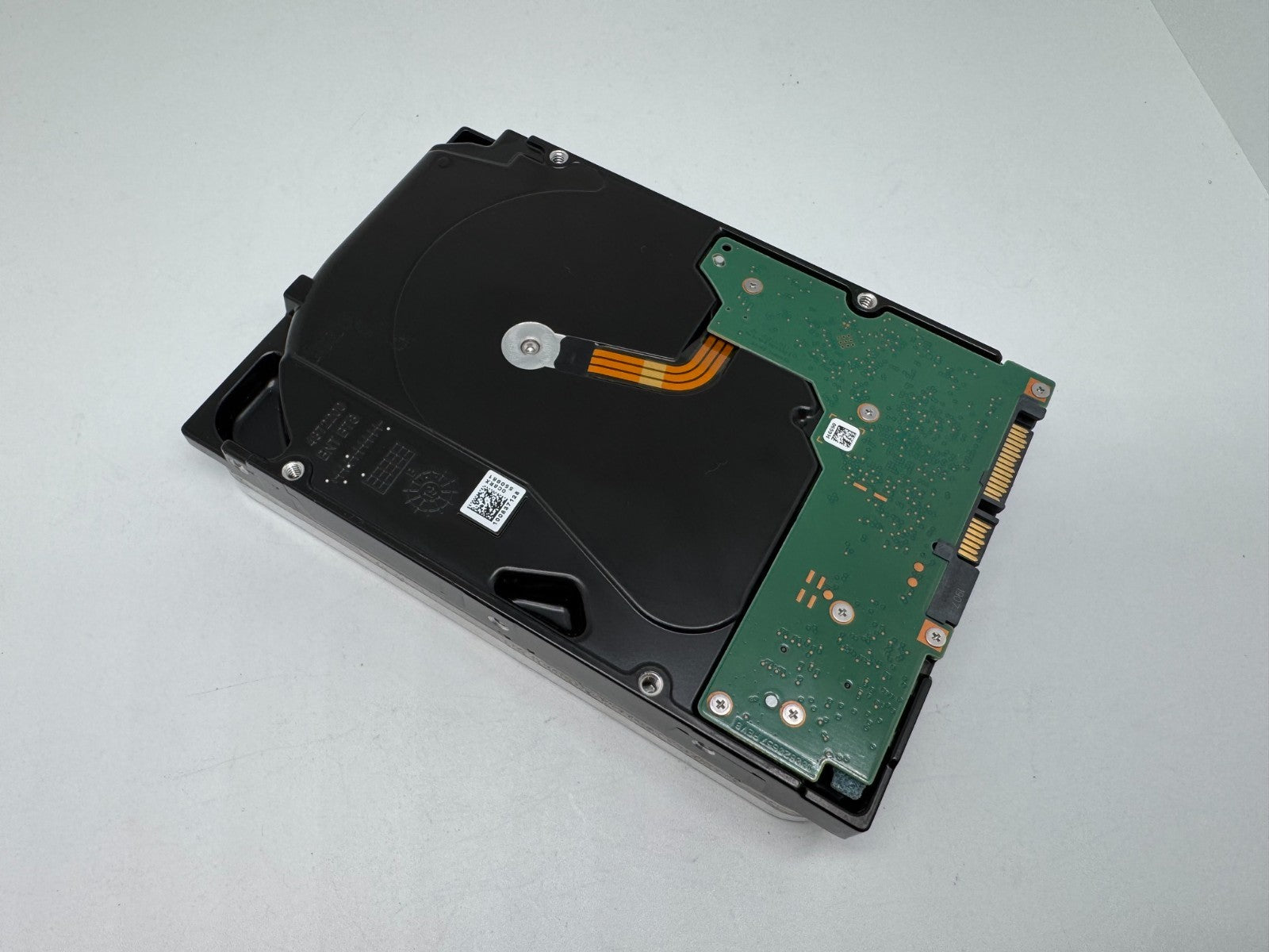 Seagate Exos X14 14TB interne Festplatte ST14000NM0018 3,5 Zoll SATA3