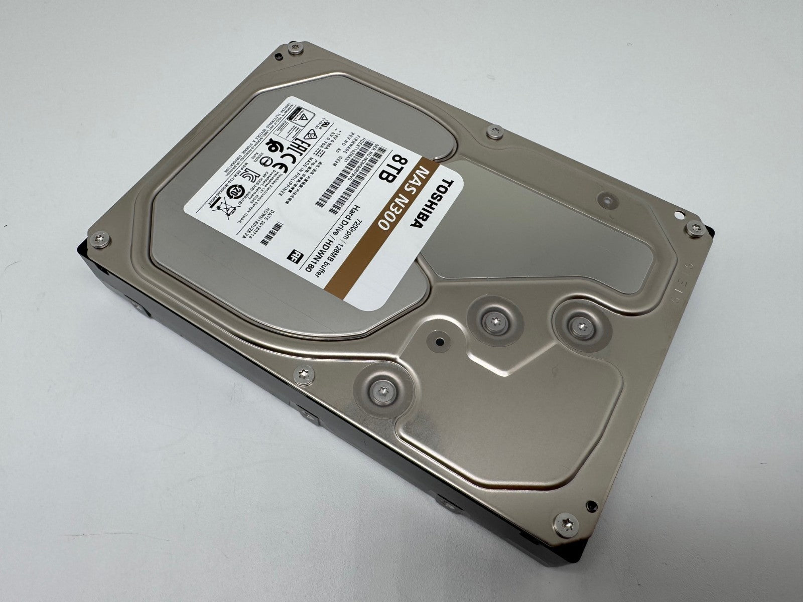 Toshiba HDWN180 N300 Festplatte 8TB intern 3.5" SATA3 7200rpm NAS HDEXT10ZNA51