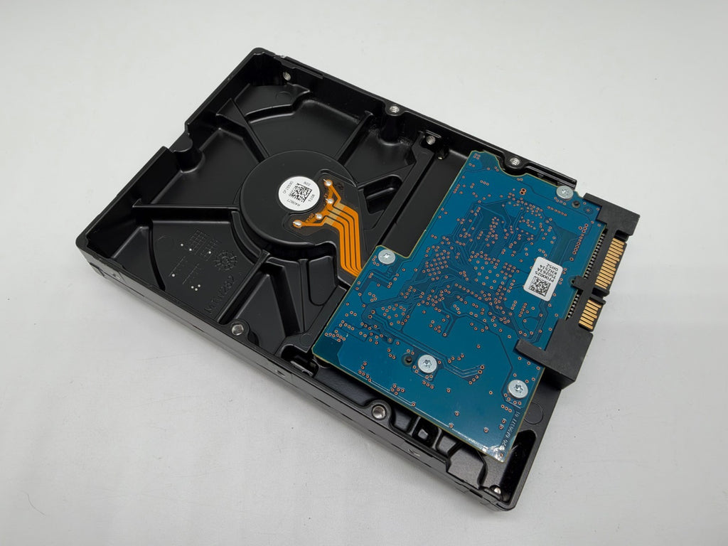 Toshiba DT01ACA100 Festplatte 1TB intern 3.5" SATA3 7200rpm 1TB Desktop HDD -ref