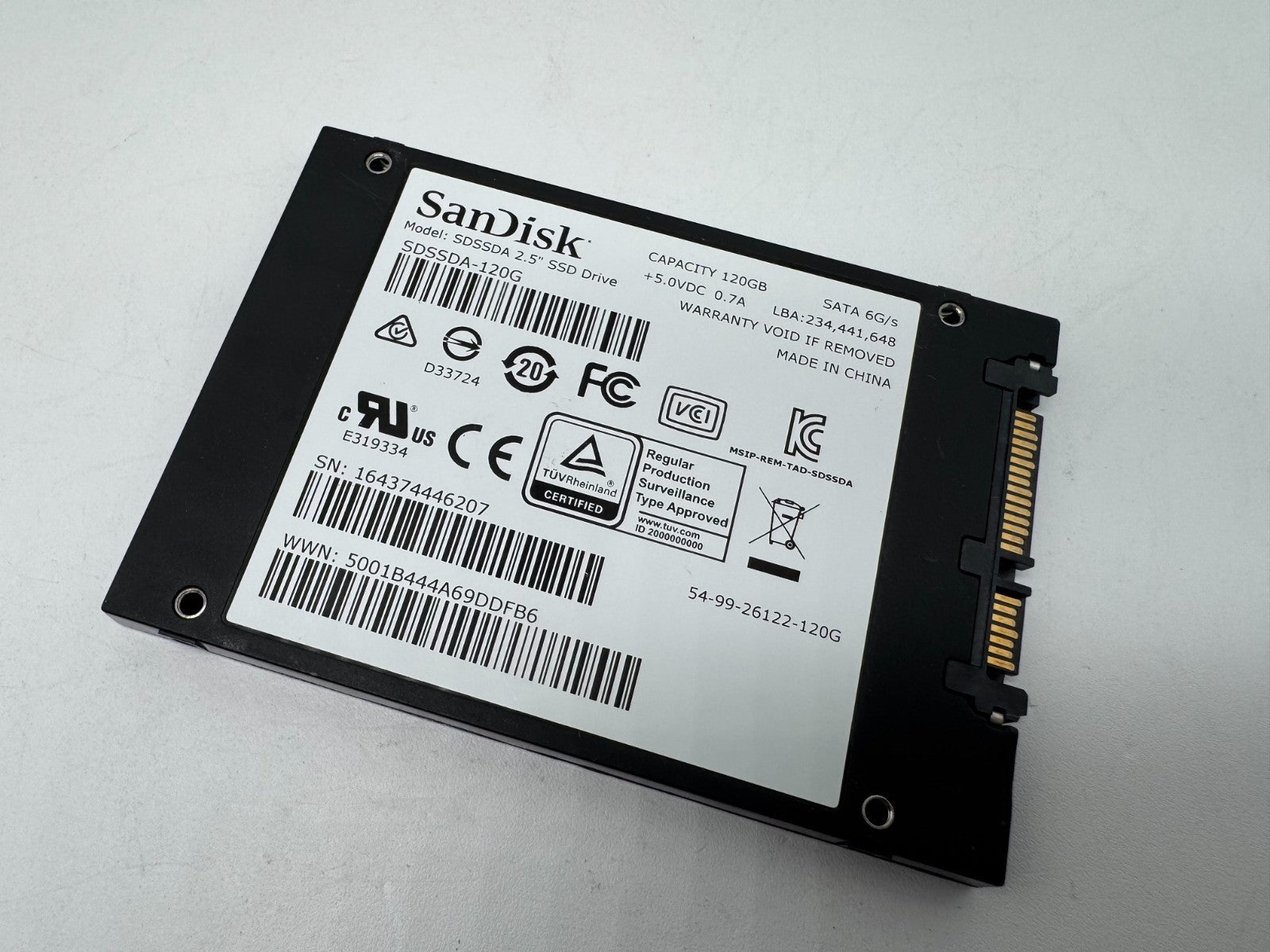 SanDisk 120GB SSD Plus Festplatte 2,5" SATA III 6G (SDSSDA-120G) - 95%