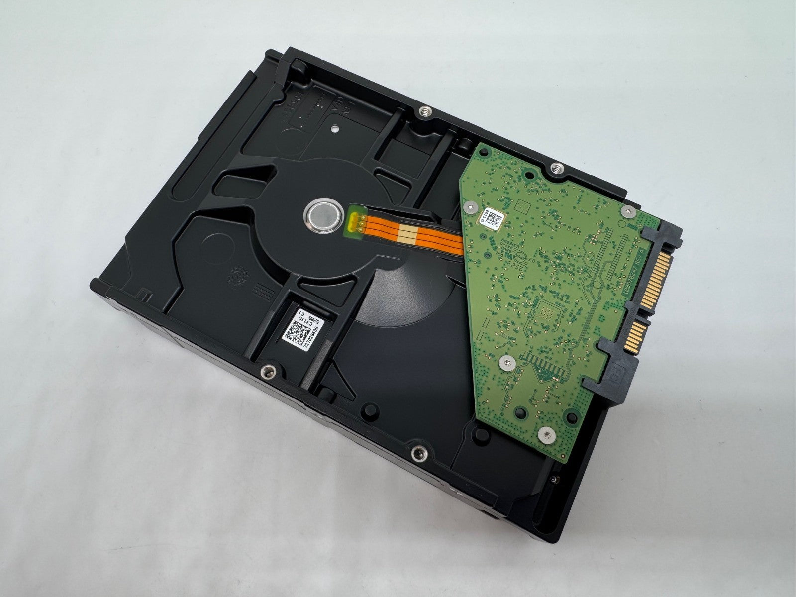 Seagate BarraCuda ST8000DM004 - 8TB interne Festplatte 3,5 Zoll SATA3 8 TB