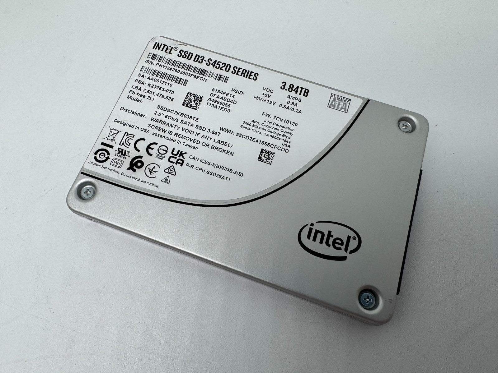 Intel SSD D3-S4520 SERIES 3,84TB interne Festplatte 2,5" SATA3 (SSDSC2KB038TZ)