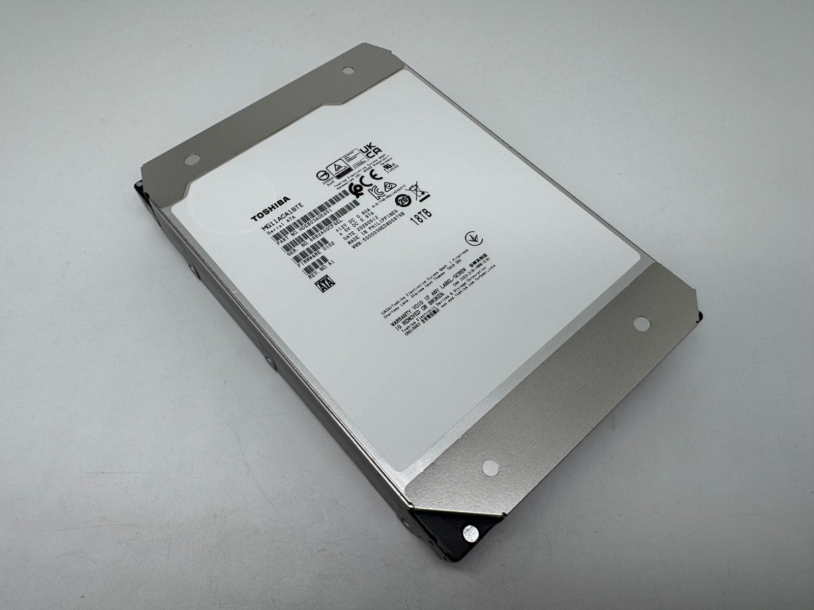 Toshiba MG11ACA18TE Festplatte 18TB intern 3.5" SATA3 7200rpm 24/7 NAS-geeignet