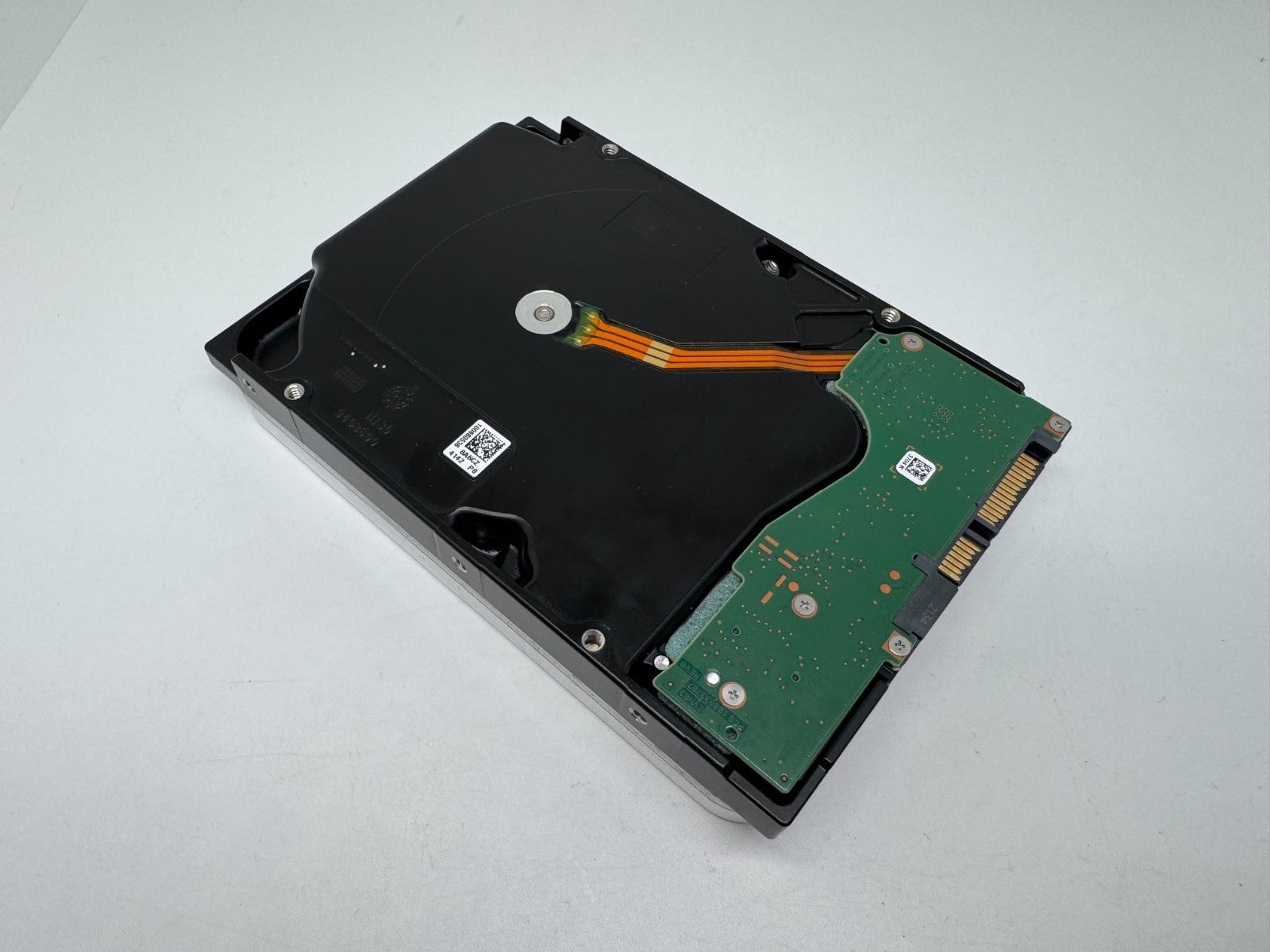 Seagate IronWolf ST10000VN0008 NAS HDD - 10TB 3,5 Zoll SATA3 CMR 10 TB -LD1