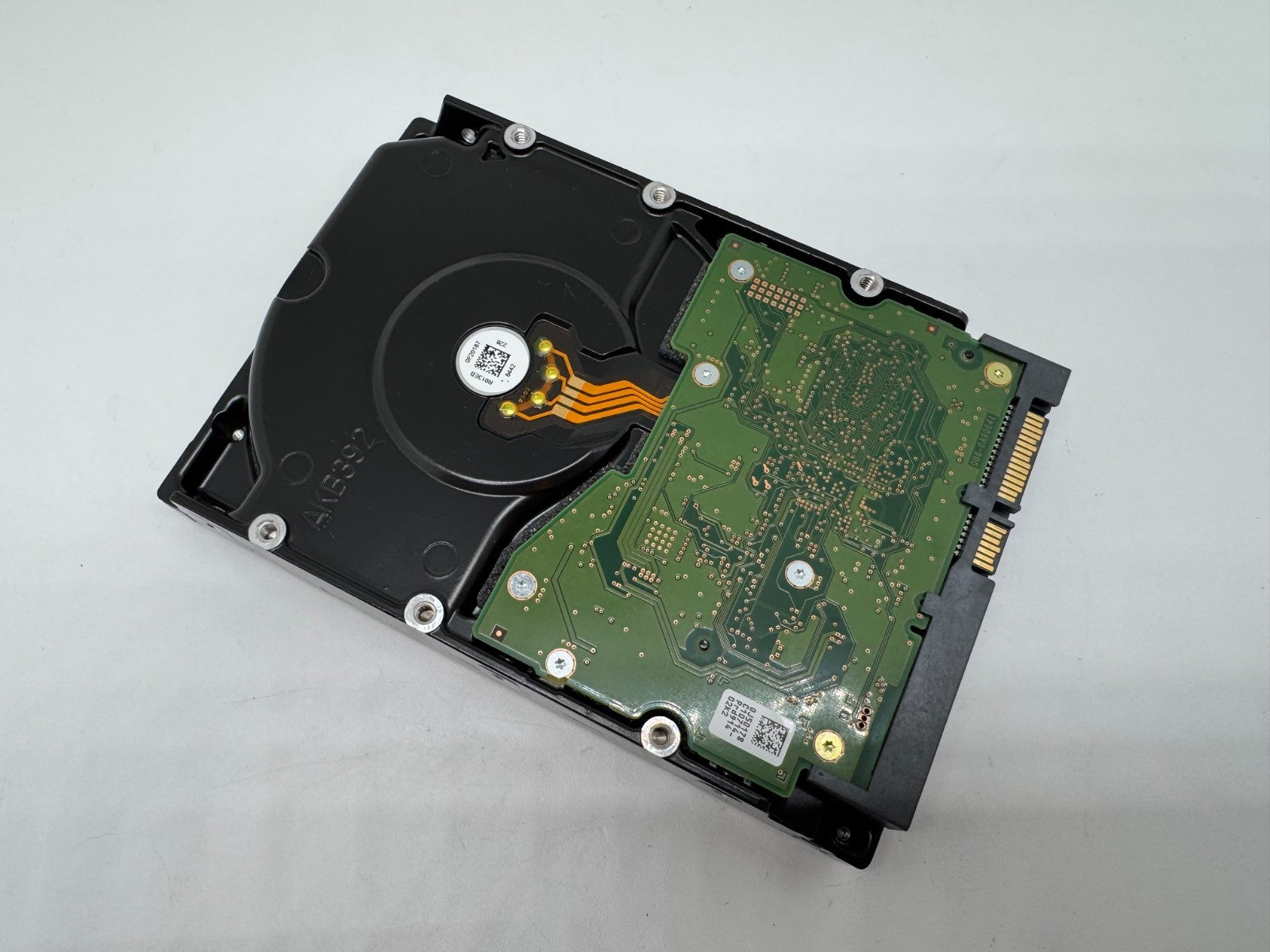 HGST NetApp HUS726040ALE614 0F23095 4TB interne Festplatte SATA III 3,5" 4 TB