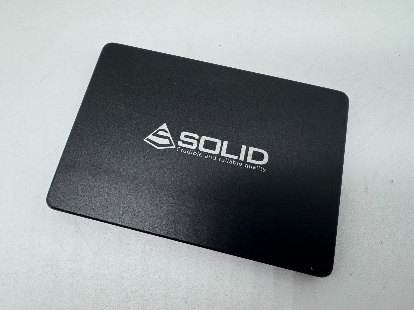 SOLID 240GB SSD Festplatte 2,5" SATA III 6G (SSD0240S00) - 100%