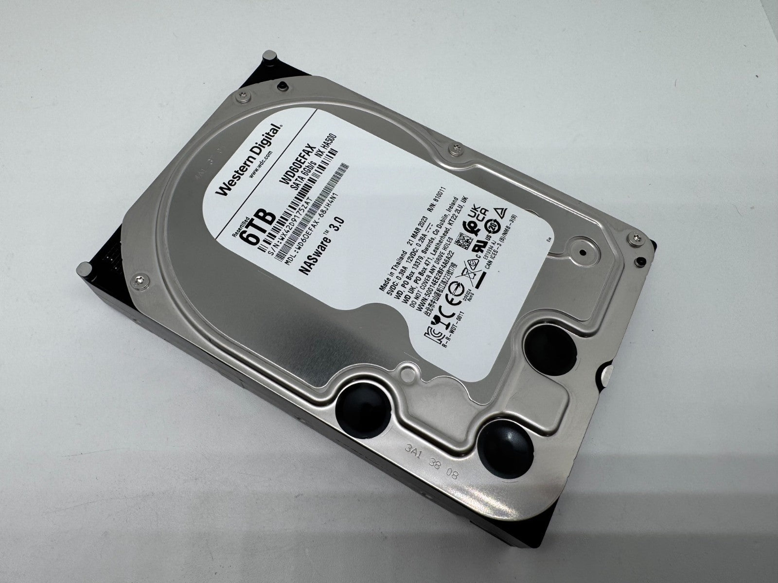 Western Digital WD RED WD60EFAX 68JH4N1 6TB interne Festplatte 5400 RPM SATA3