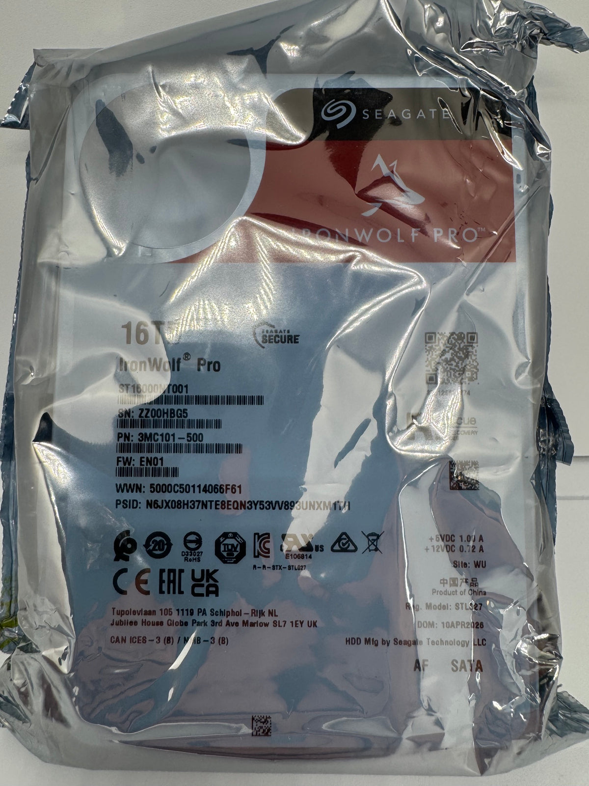 Seagate IronWolf Pro NAS HDD ST16000NT001 - 16TB 3,5 Zoll SATA3 CMR 16 TB