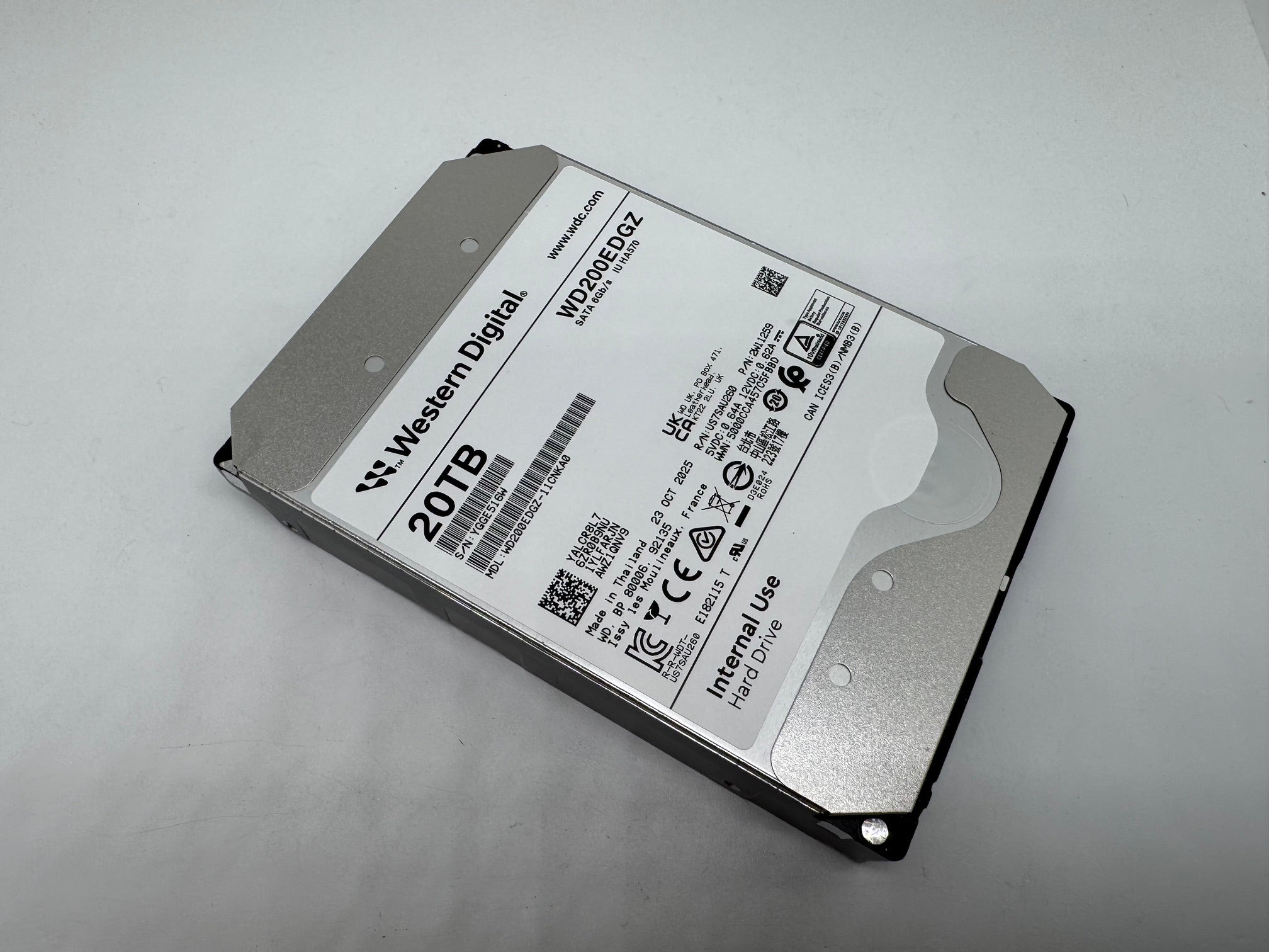 Western Digital WD200EDGZ interne Festplatte 20TB 7200upm SATA3 HDD 3,5 Zoll - NEU