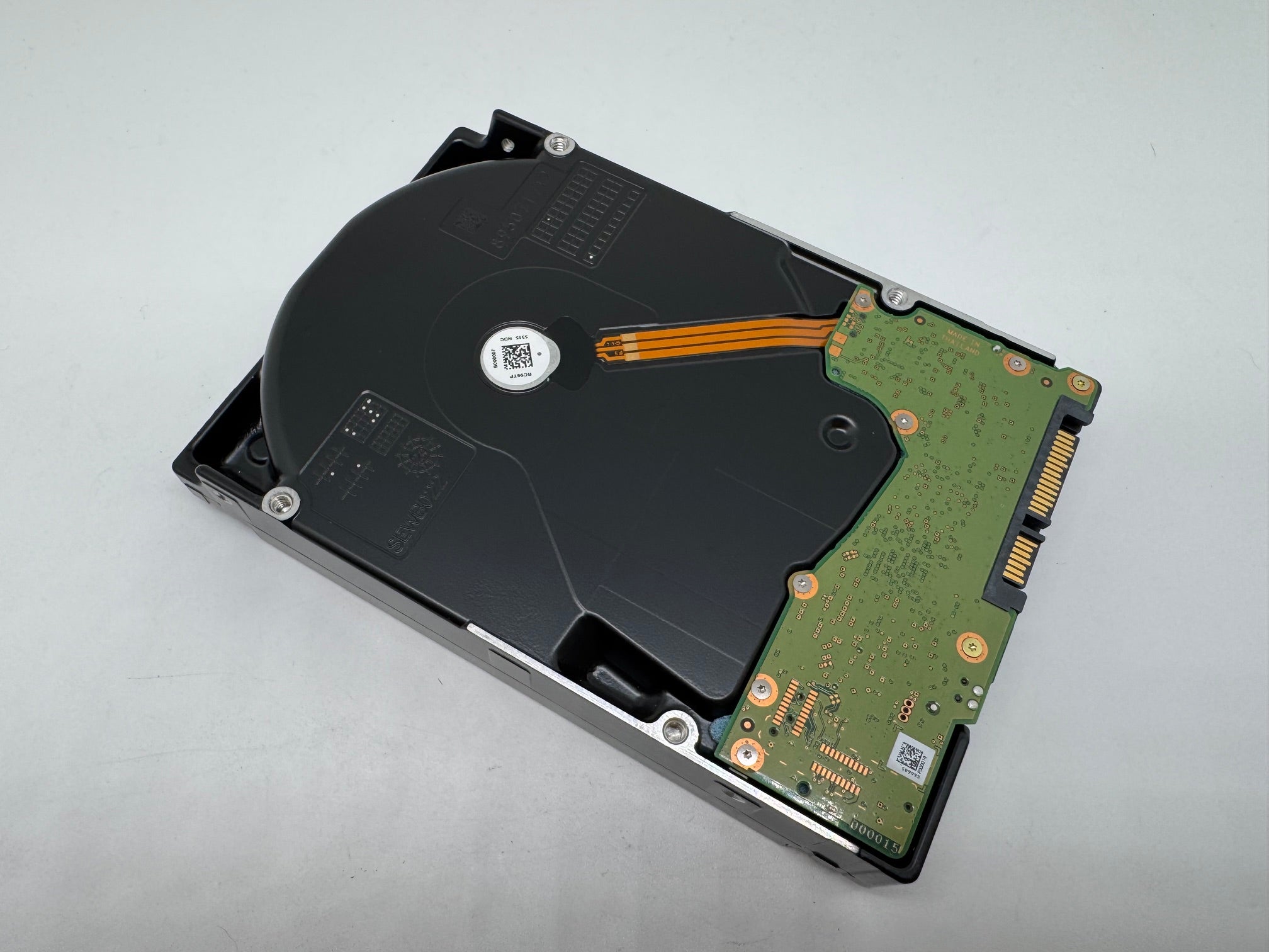 Western Digital WD200EDGZ interne Festplatte 20TB 7200upm SATA3 HDD 3,5 Zoll - NEU