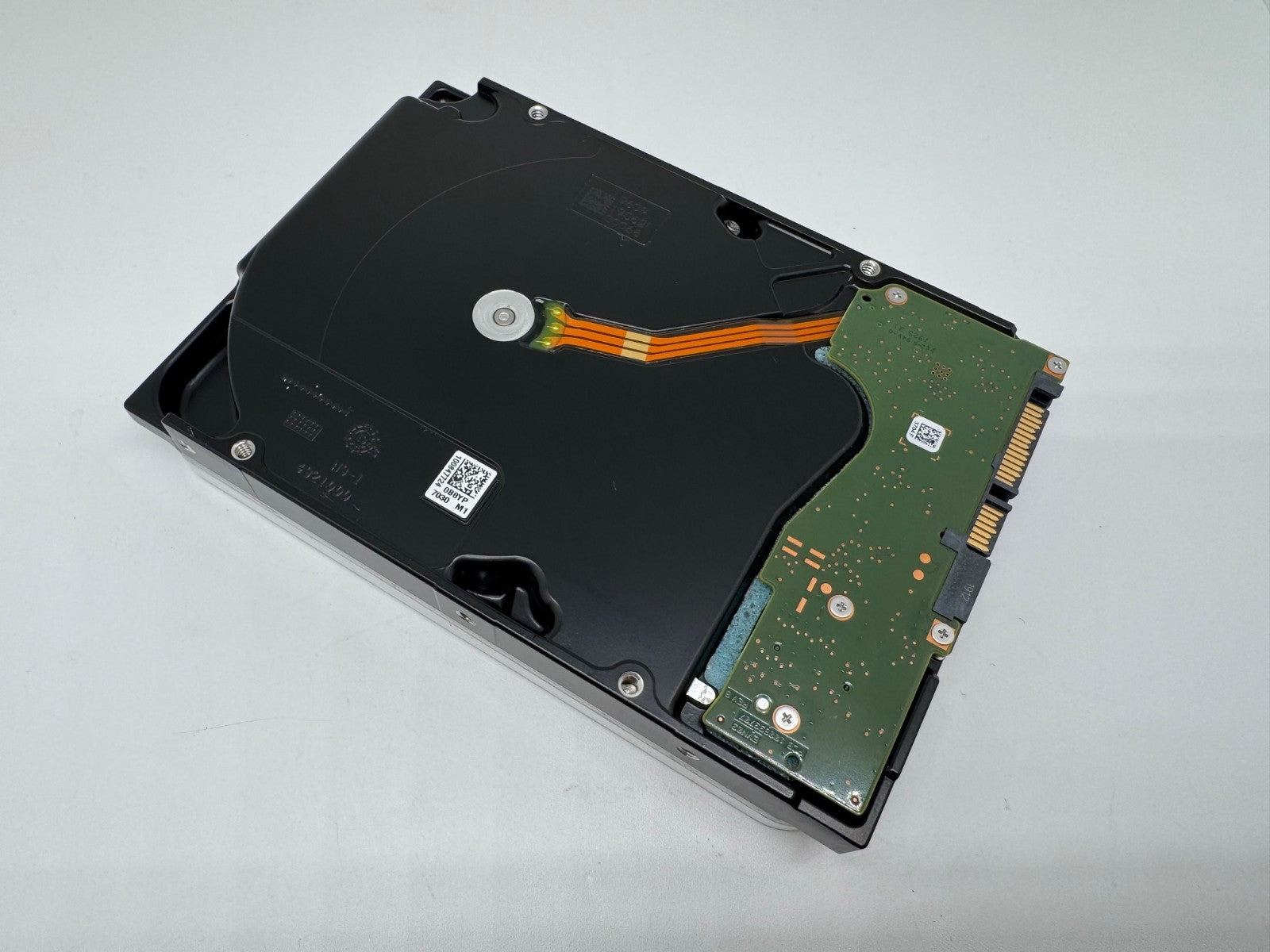 Seagate IronWolf Pro NAS HDD ST16000NE000 - 16TB 3,5 Zoll SATA3 CMR 16 TB - EN02