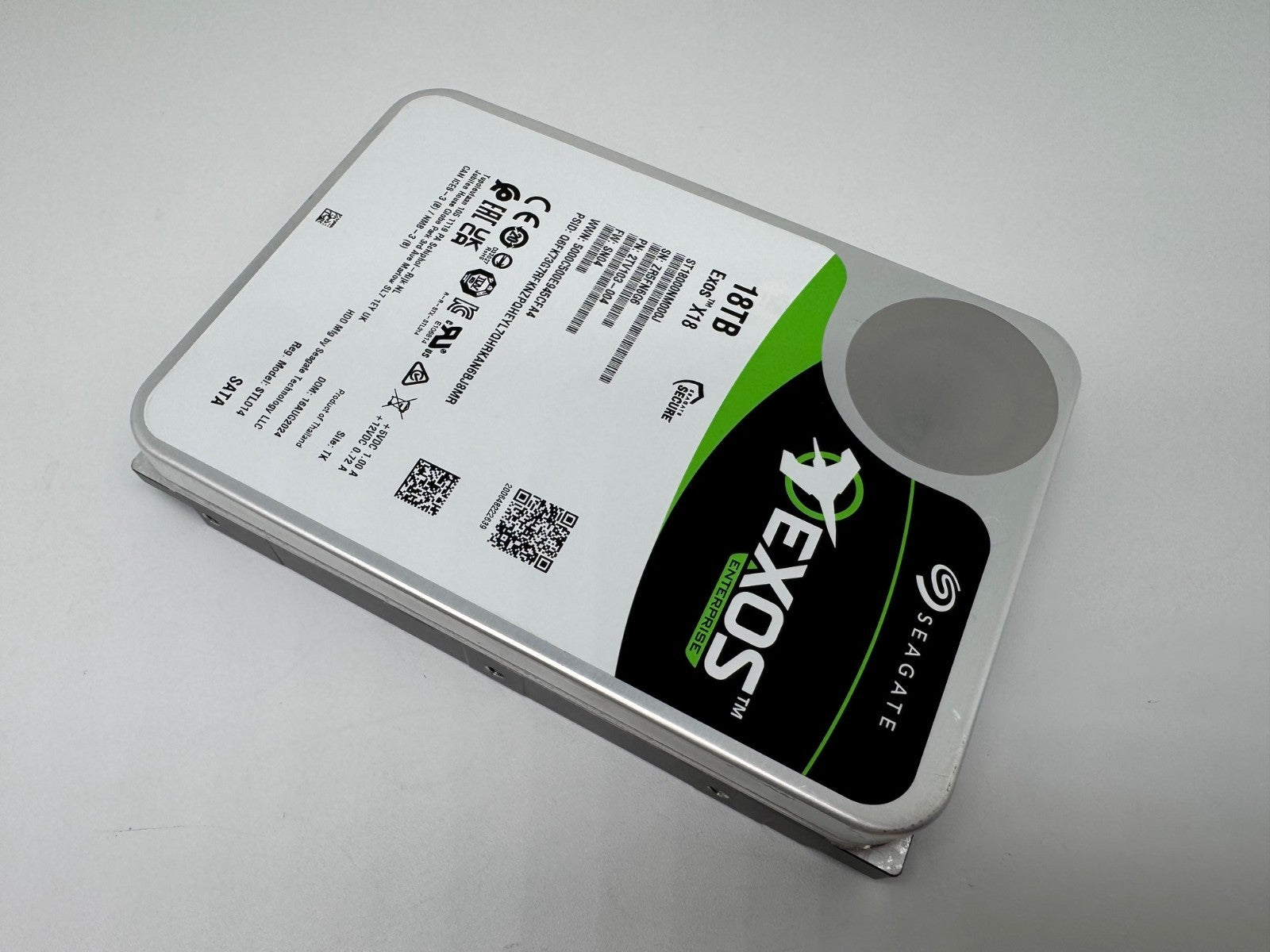 Seagate Exos X18 18TB interne Festplatte ST18000NM000J SATA3 3,5 Zoll