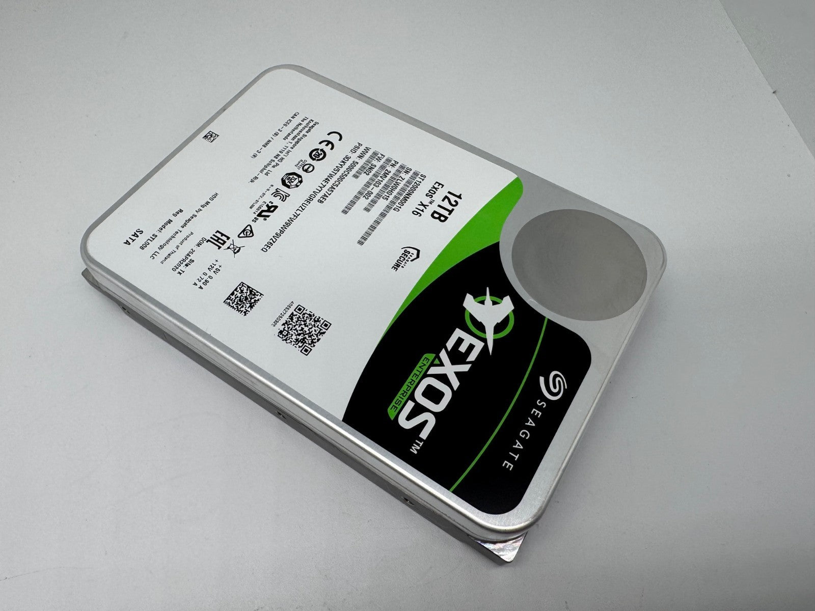 Seagate Exos X16 12TB interne Festplatte ST12000NM001G 3,5 Zoll SATA3