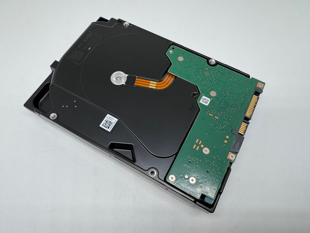 Seagate IronWolf Pro NAS HDD ST14000NE0008 - 14TB 3,5 Zoll SATA3 CMR 14 TB EN01